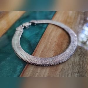 VTG Designer PR EX Sterling Silver ITALY 7mm Herringbone Chain 7" Bracelet J-502